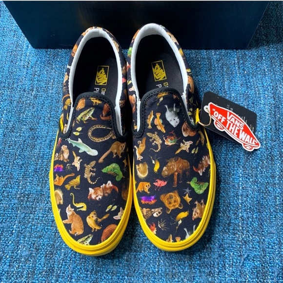 NWT Vans x National Geographic Slip On Sneakers - Picture 2 of 13
